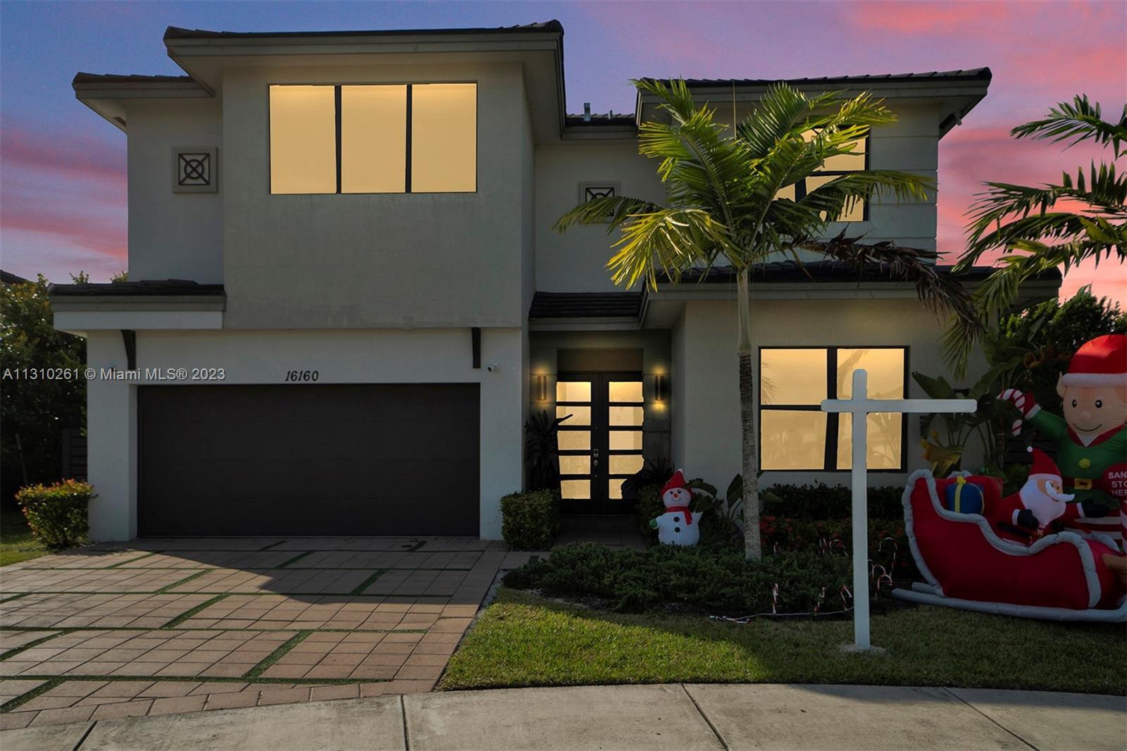 Photo of 16160 NW 91 Ct in Miami Lakes, FL