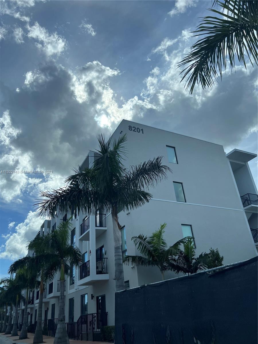 Photo of 8201 NW 41 St #D-407 in Doral, FL