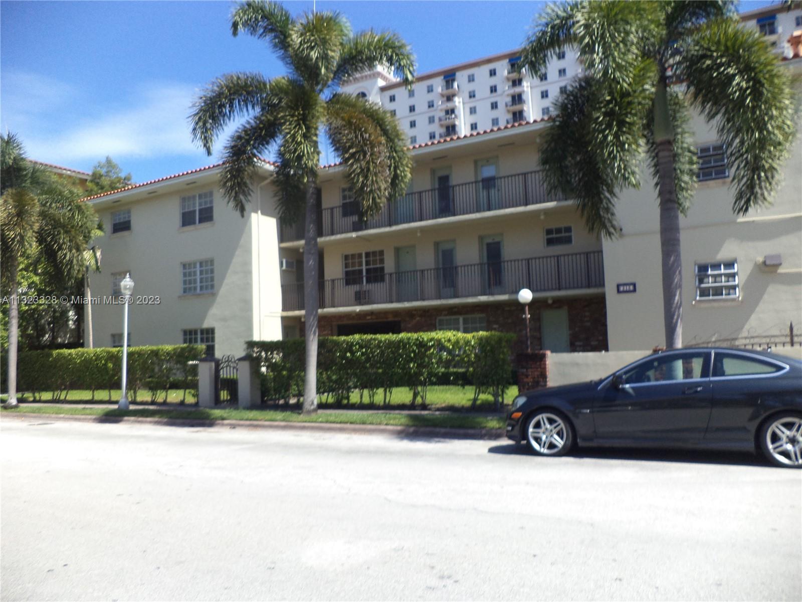 Photo of 318 Majorca Ave #202 in Coral Gables, FL