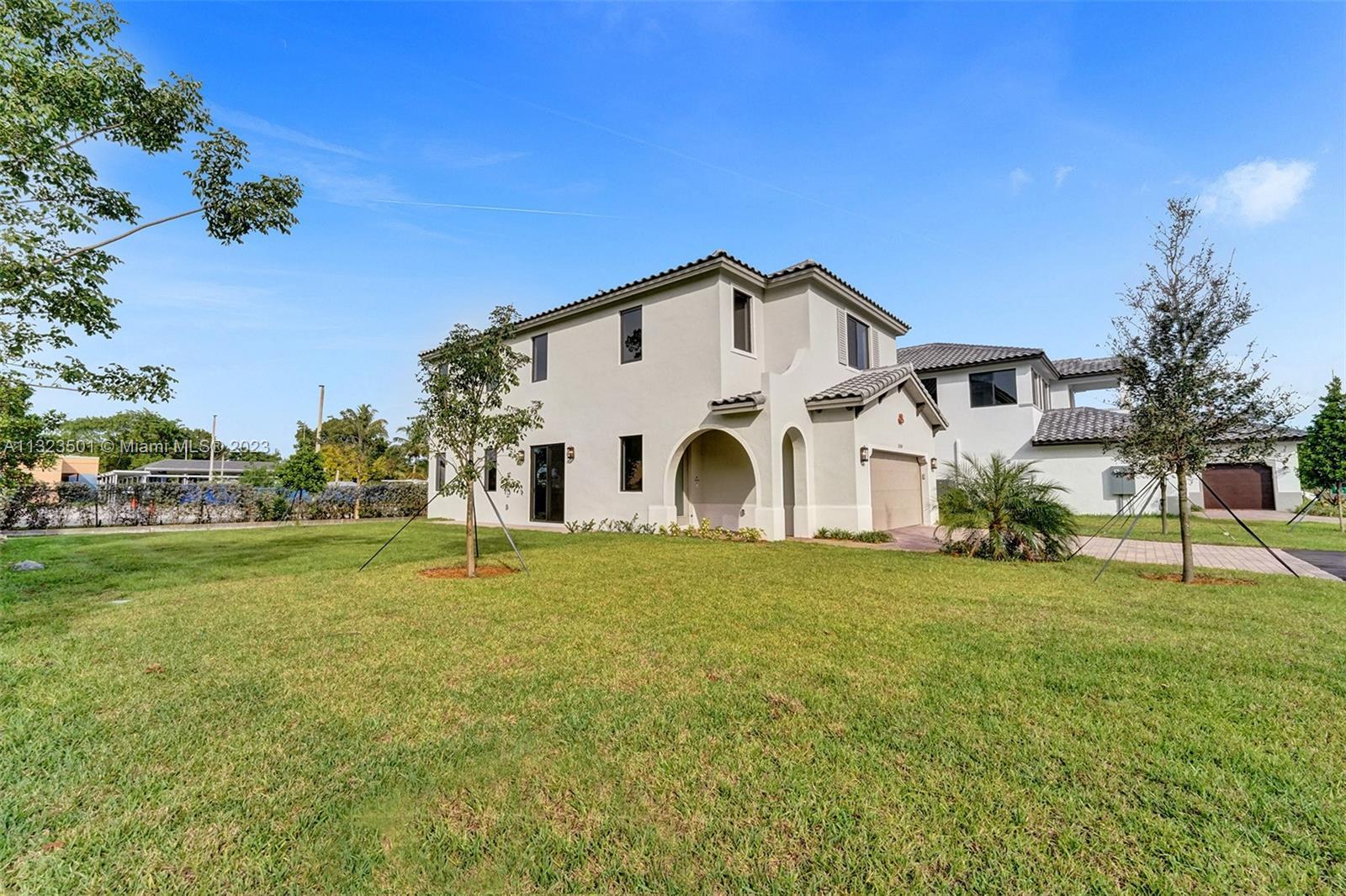 Photo of 13145 Addilyn Ct in Davie, FL