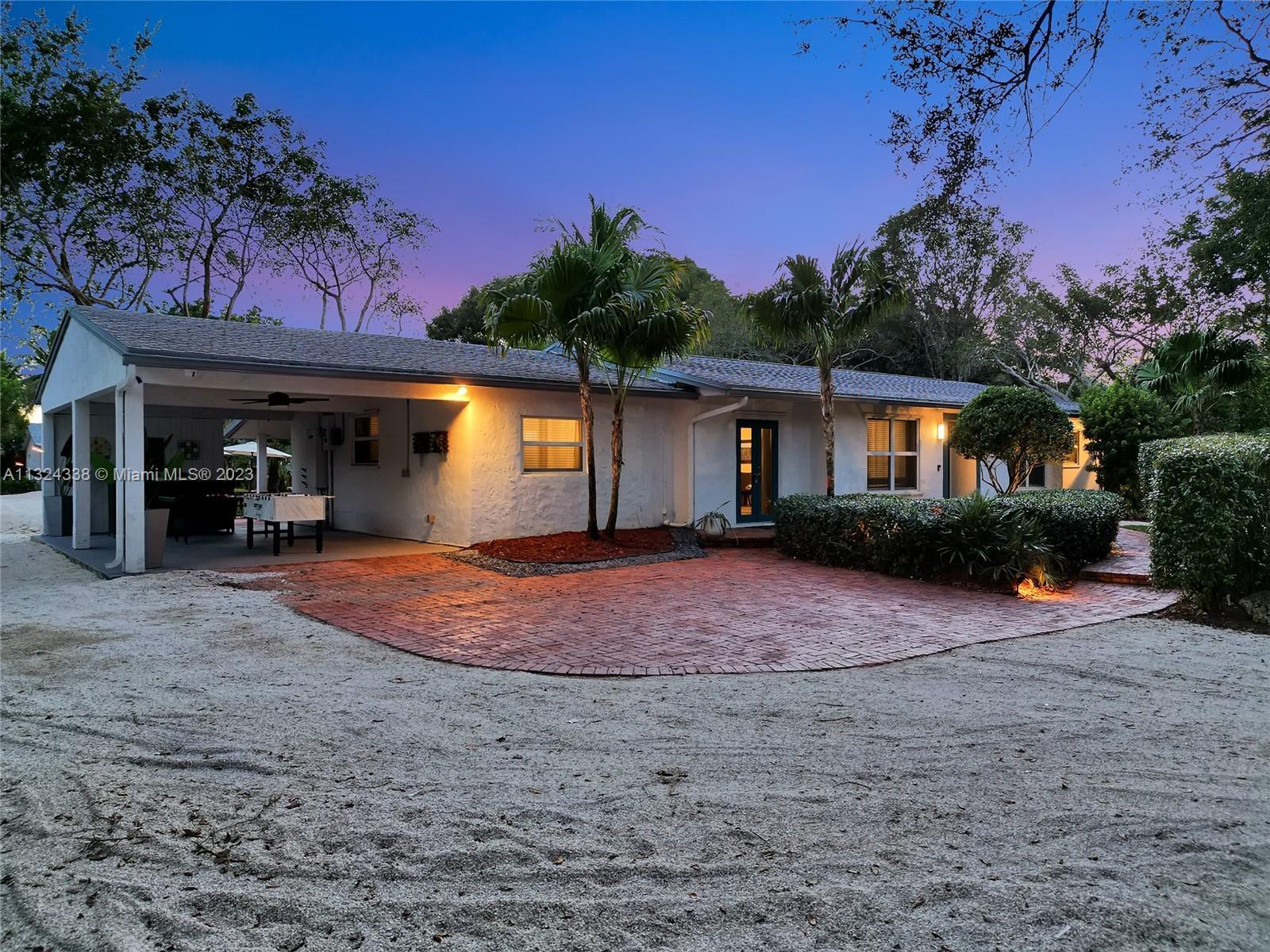 Photo of 14330 SW 20th St in Davie, FL