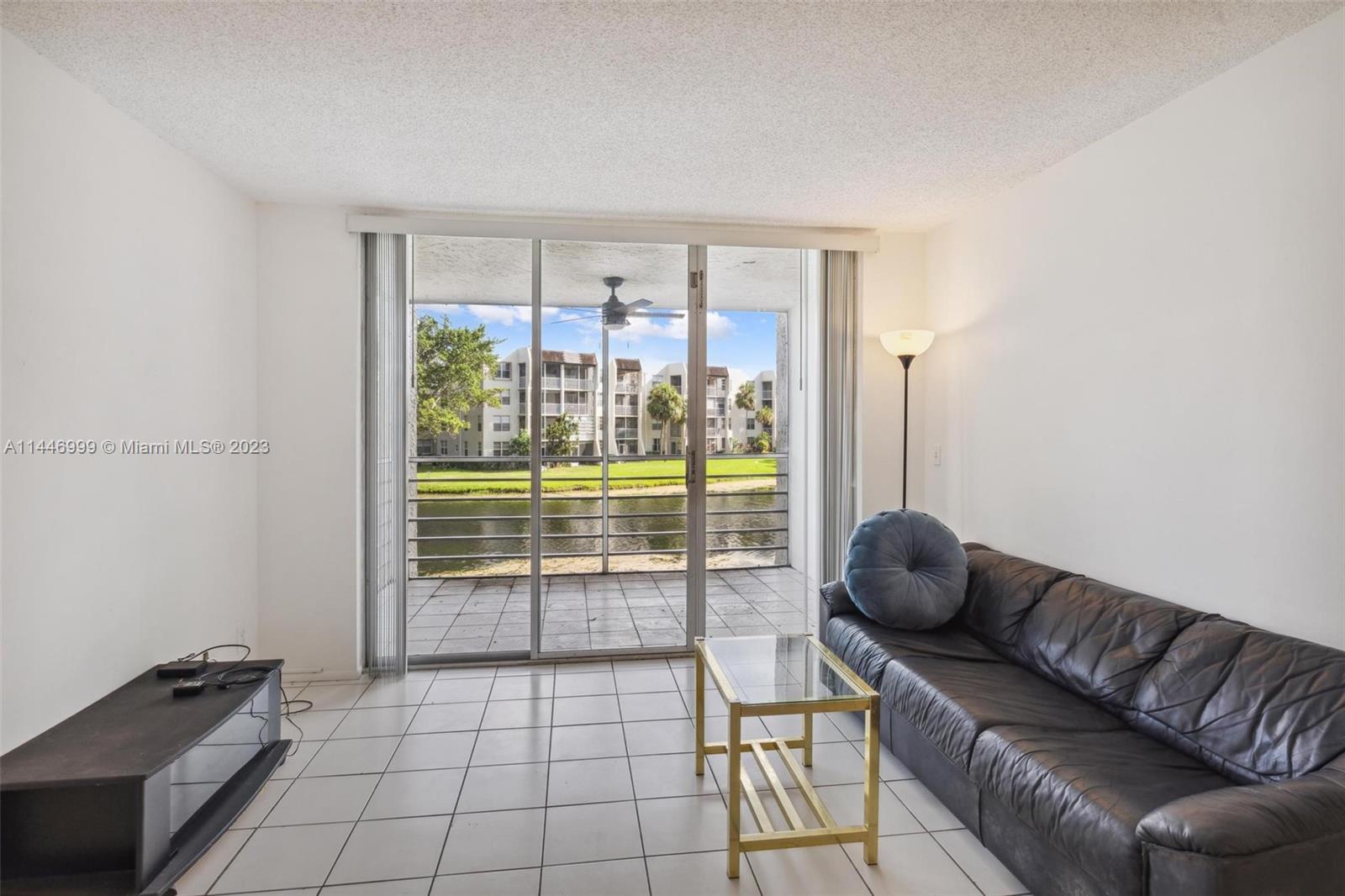 Photo of 9230 Lagoon Pl #211 in Davie, FL
