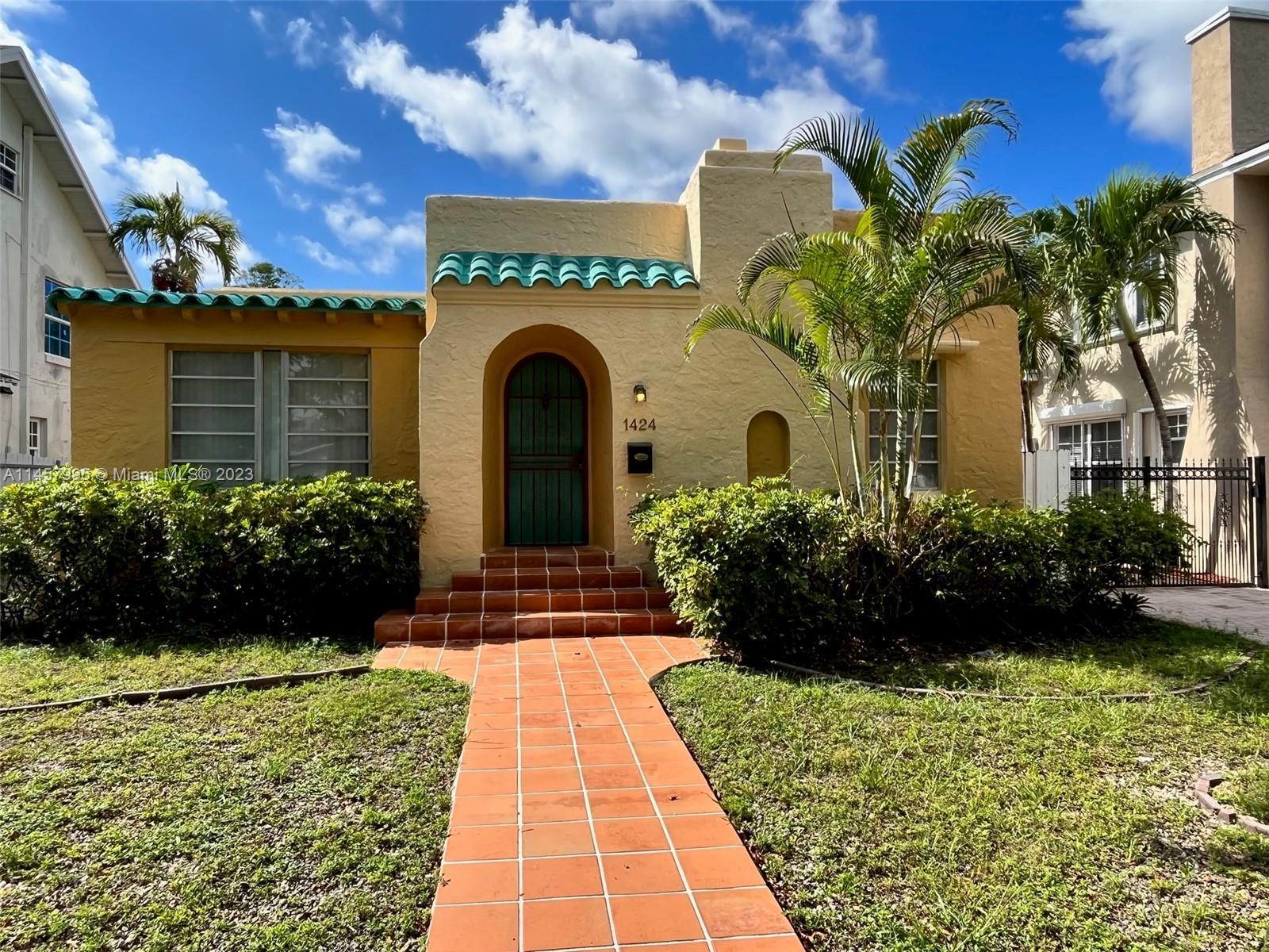 Photo of 1424 SW 11th St in Miami, FL