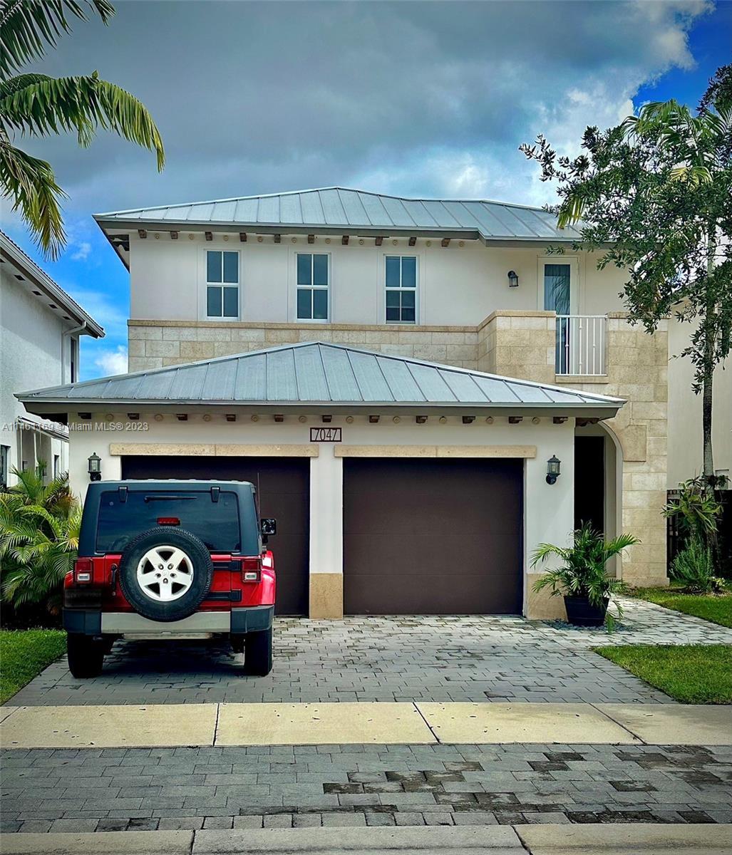 Photo of 7047 NW 104th Ct in Doral, FL