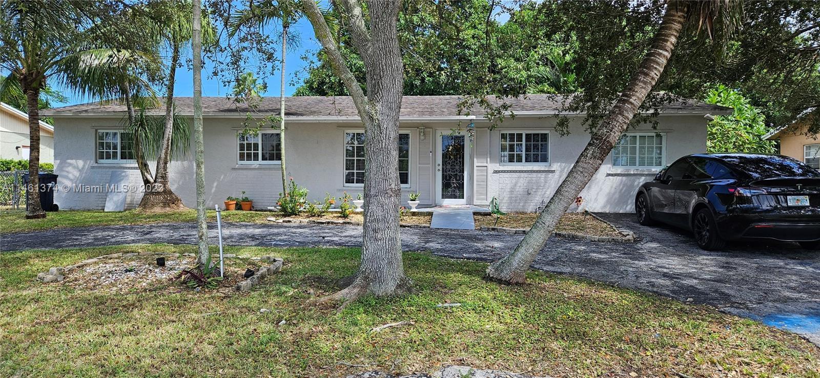 Photo of 26211 SW 127th Ave in Homestead, FL