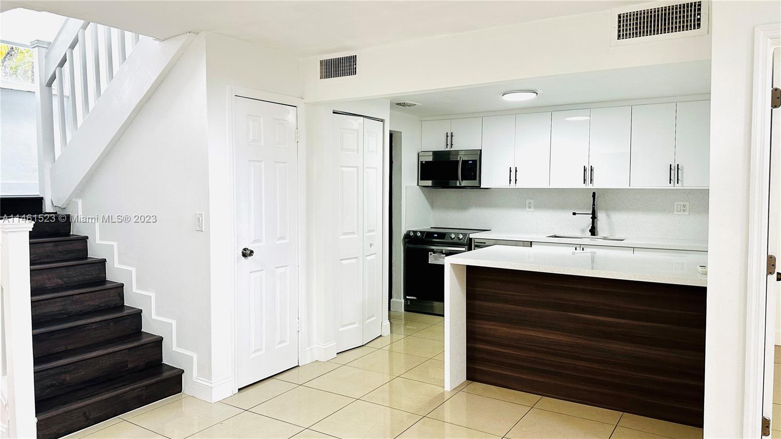 Photo of 13880 SW 67th Ter in Miami, FL