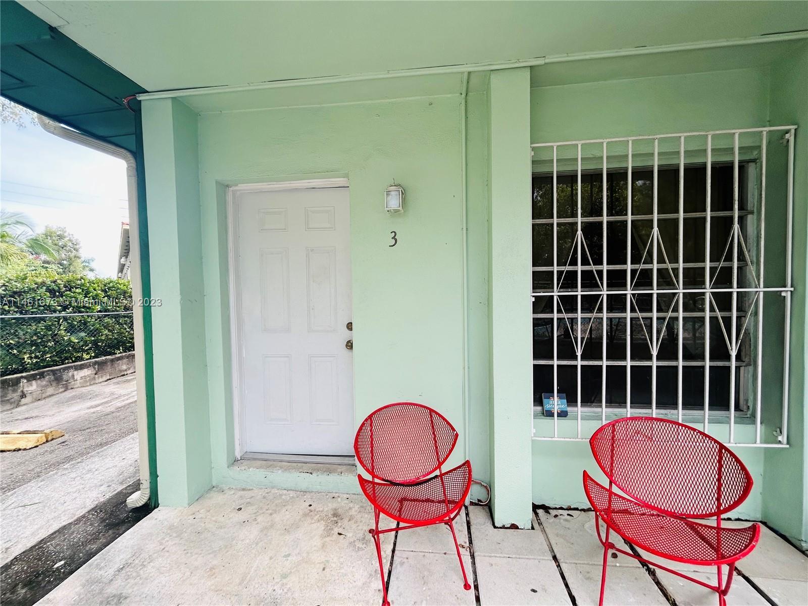 Photo of 701 S Royal Poinciana Blvd #3 in Miami Springs, FL