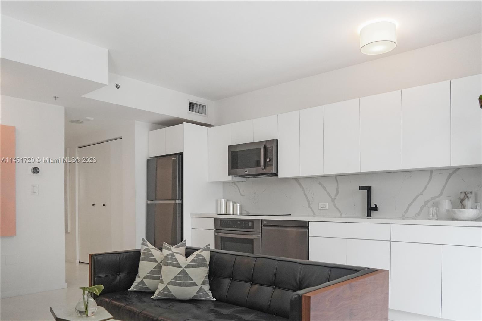 Photo of 435 21st St #114 in Miami Beach, FL