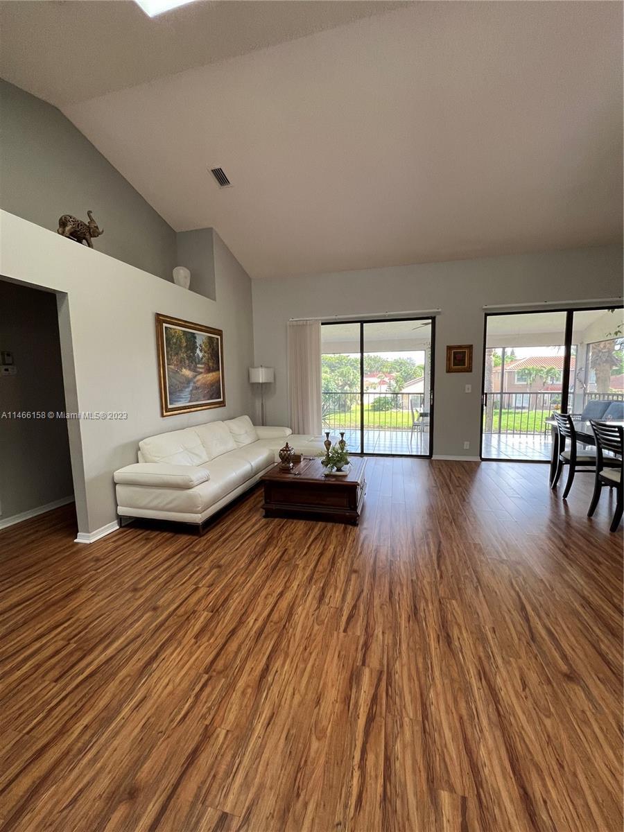 Photo of 18266 Covina Wy #202 in Boca Raton, FL