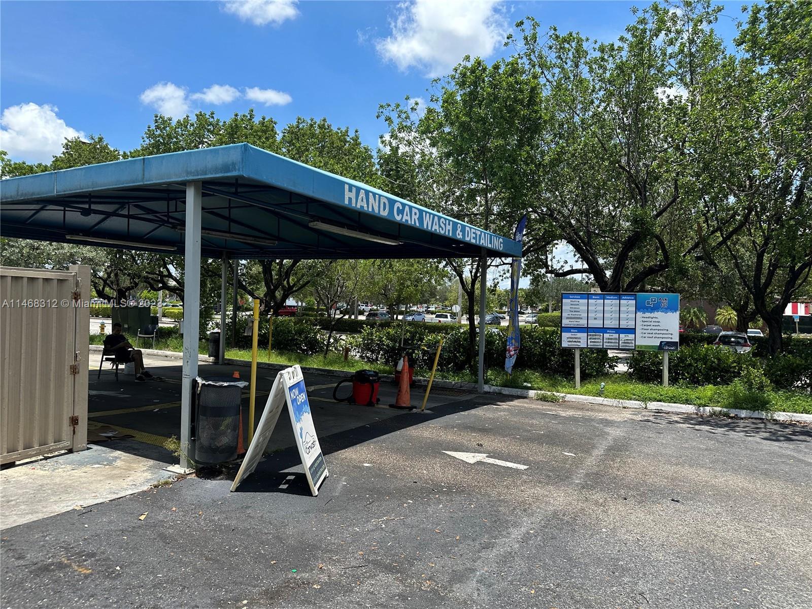 Photo of Car Wash in Pembroke Pines, FL