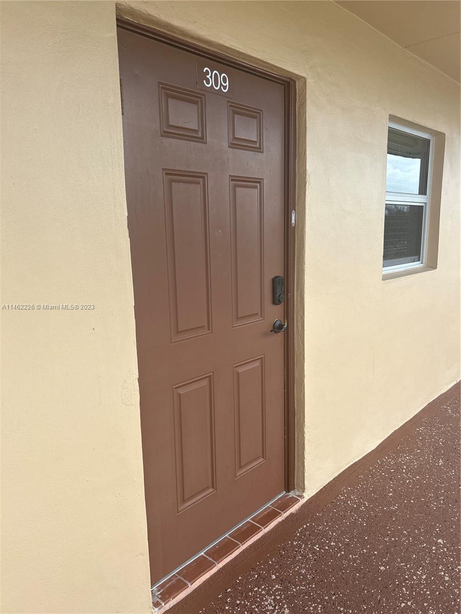 Photo of 9001 Sunrise Lakes Blvd #309 in Sunrise, FL