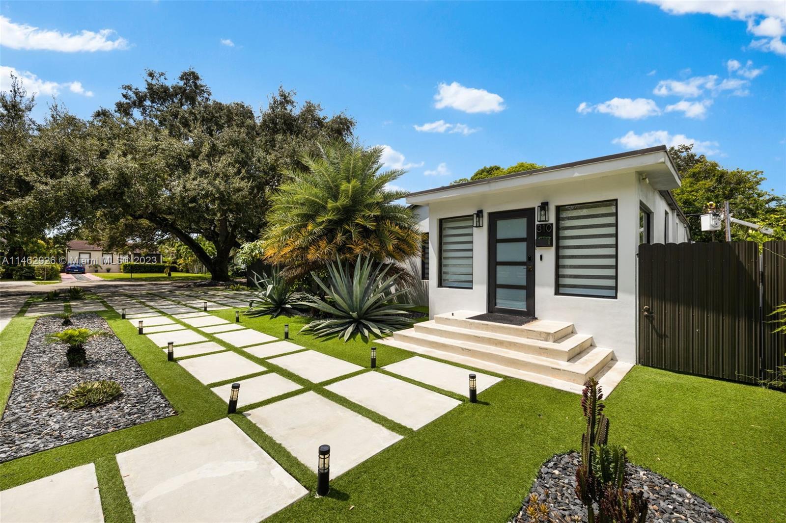 Photo of 310 Pine Ct in Miami Springs, FL