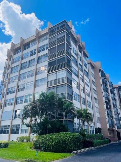 Photo of 1100 Saint Charles Pl #218 in Pembroke Pines, FL