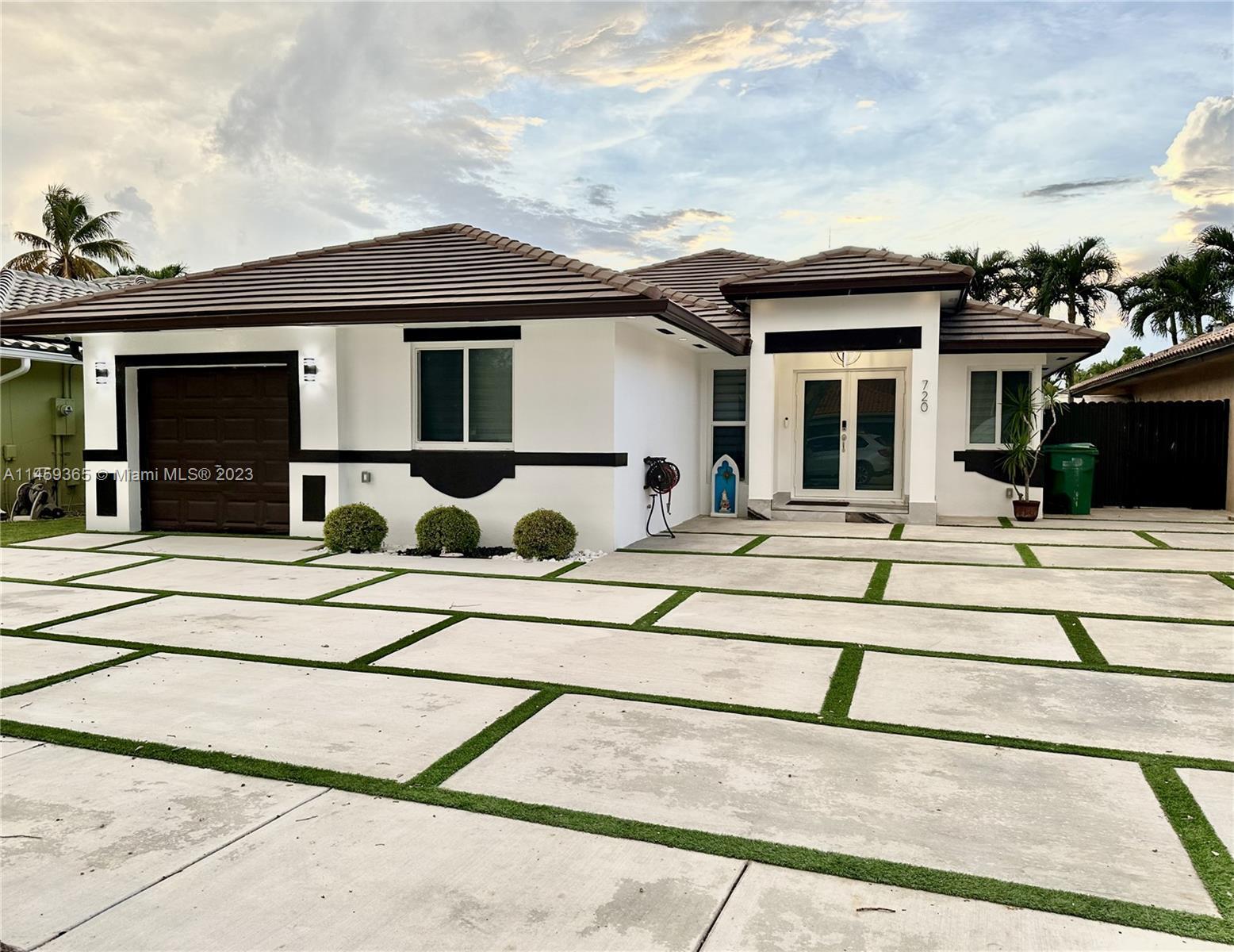 Photo of 720 NW 134th Pl in Miami, FL