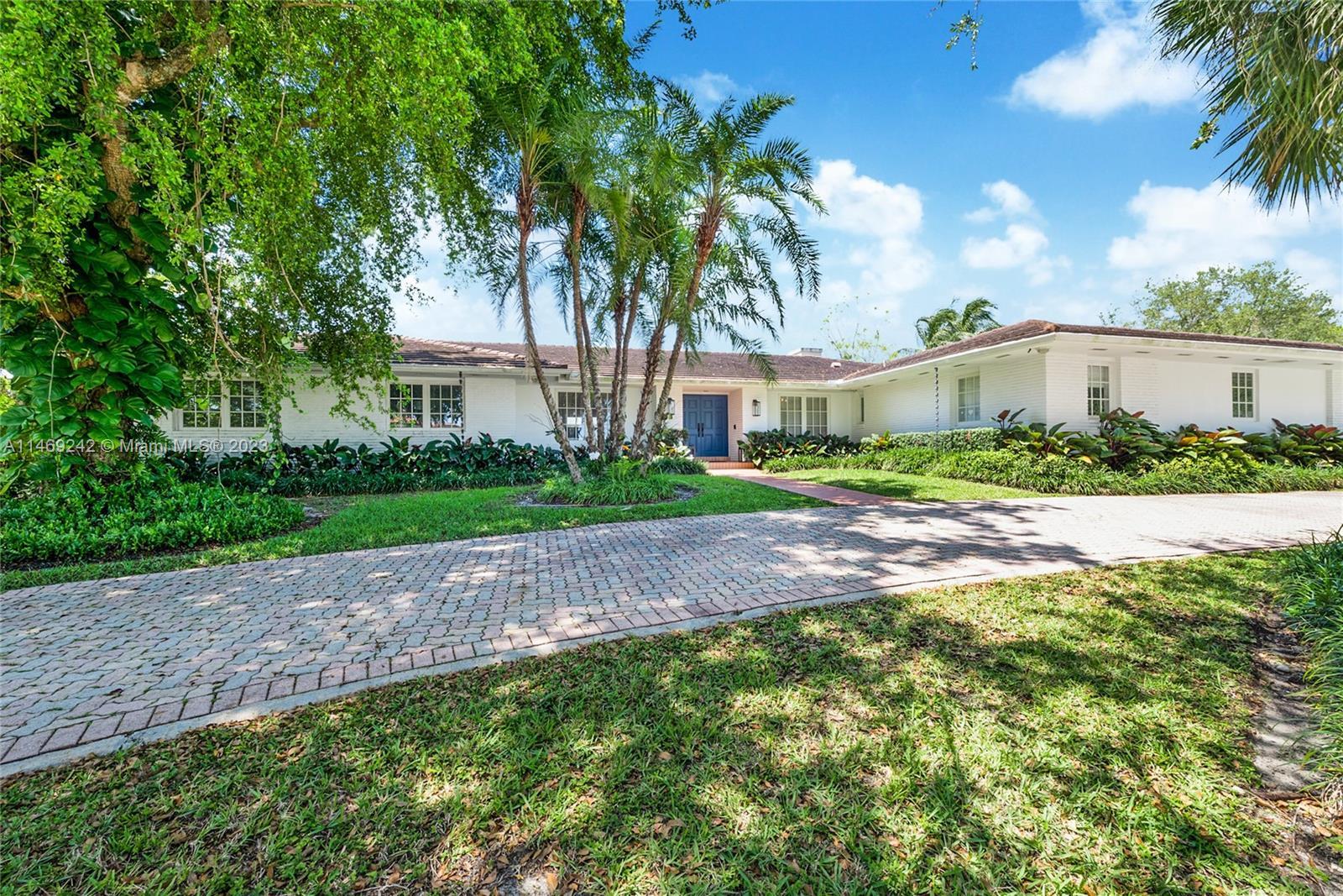 Photo of 610 Marquesa Dr in Coral Gables, FL