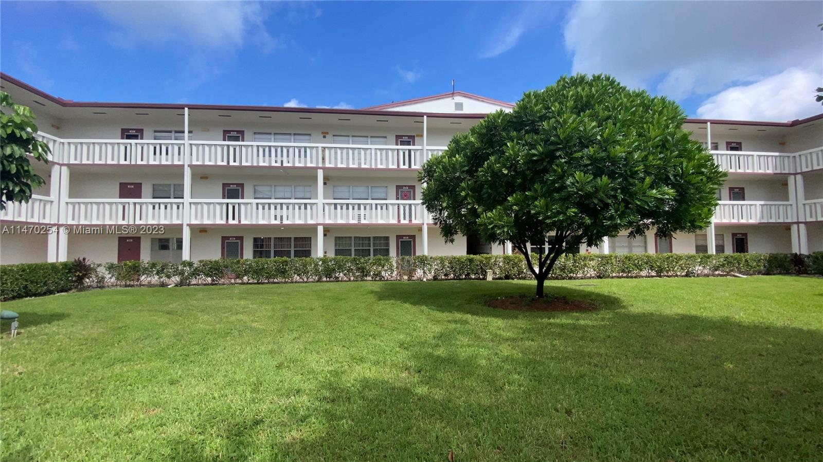 Photo of 385 Fanshaw #J-385 in Boca Raton, FL