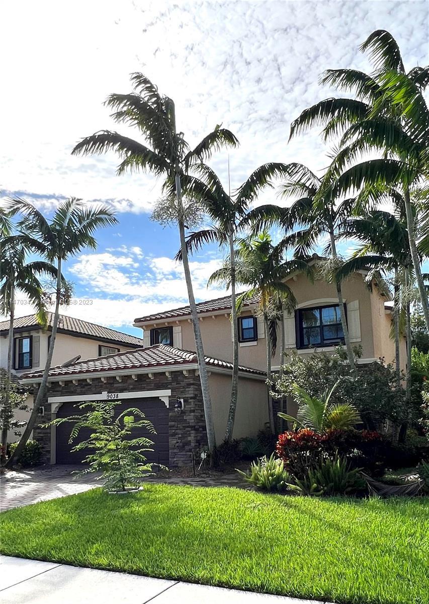 Photo of 9038 Gulf Cove Dr in Lake Worth, FL