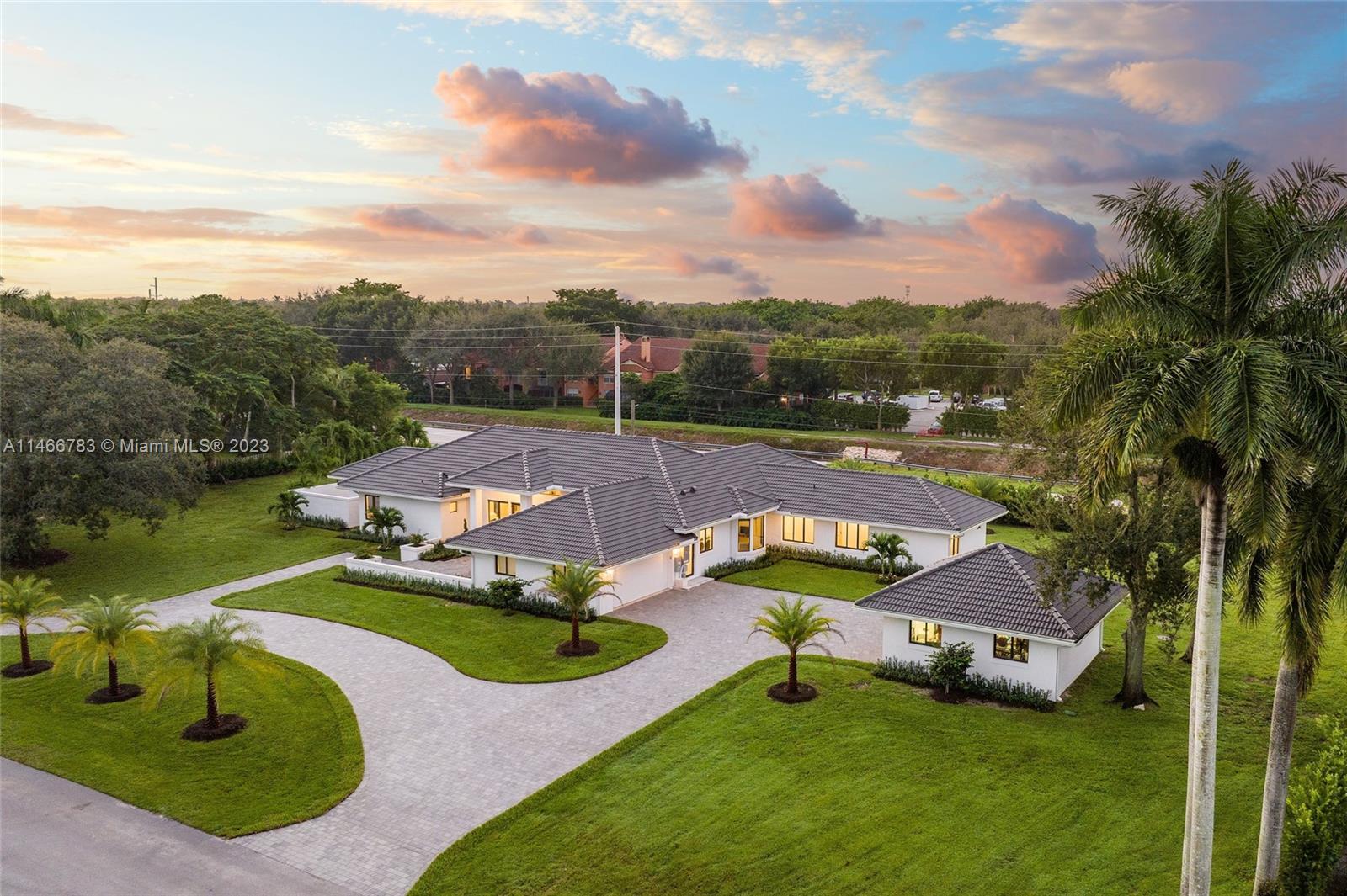 Photo of 17936 S Fieldbrook Cir S in Boca Raton, FL
