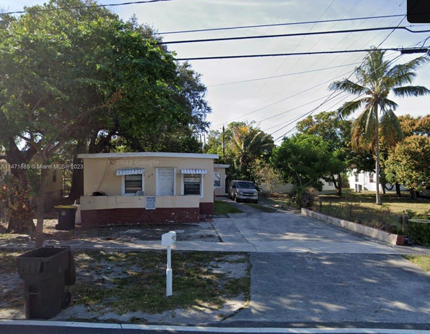 Photo of 414 Phippen Waiters Rd in Dania Beach, FL