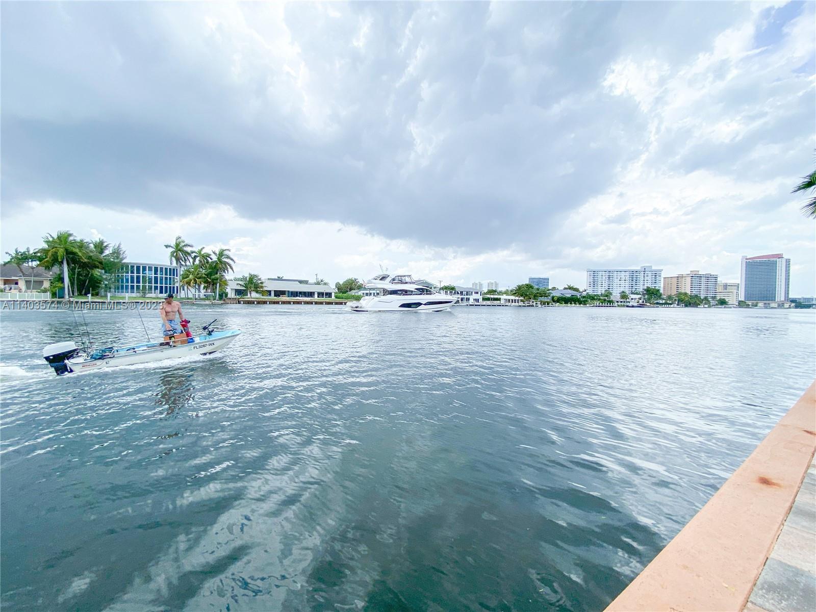 Photo of 2097 S Ocean Dr #301 in Hallandale Beach, FL