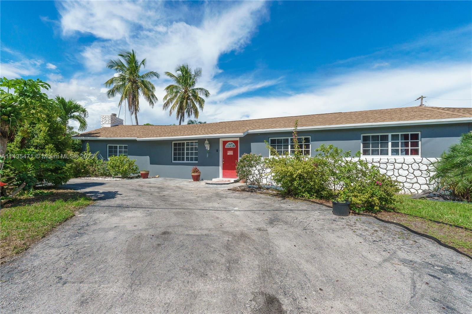 Photo of 5700 Candlewood Ave in Mangonia Park, FL