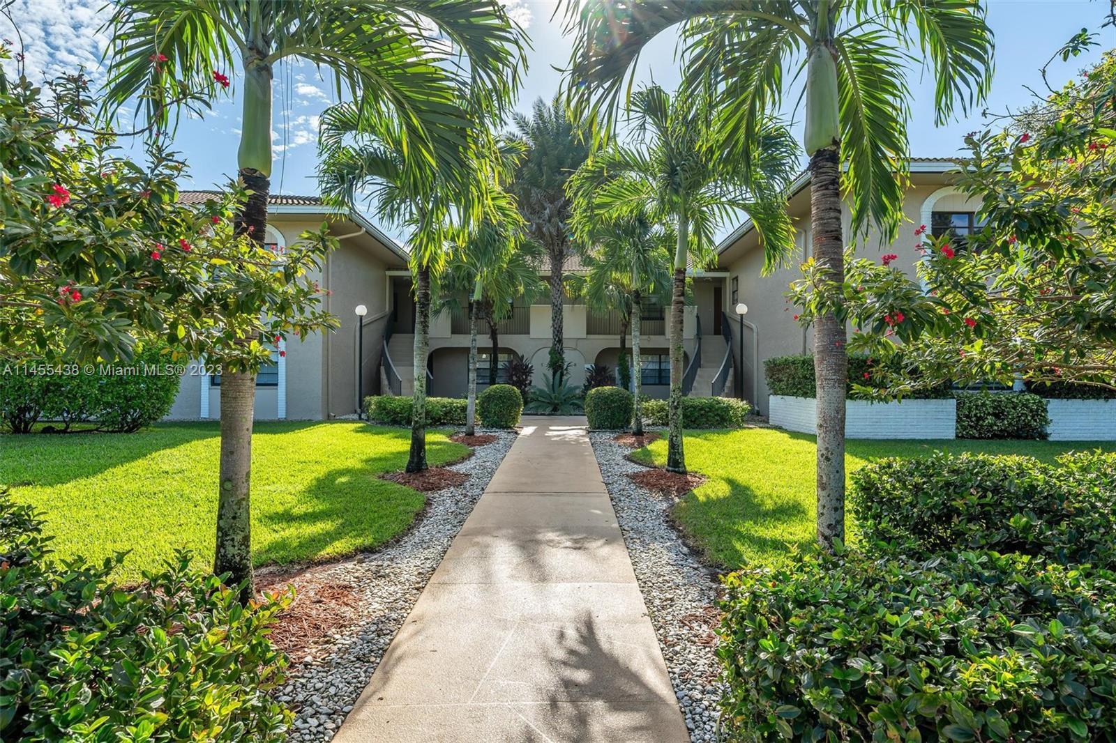 Photo of 400 NW 127th Ave #16 in Plantation, FL
