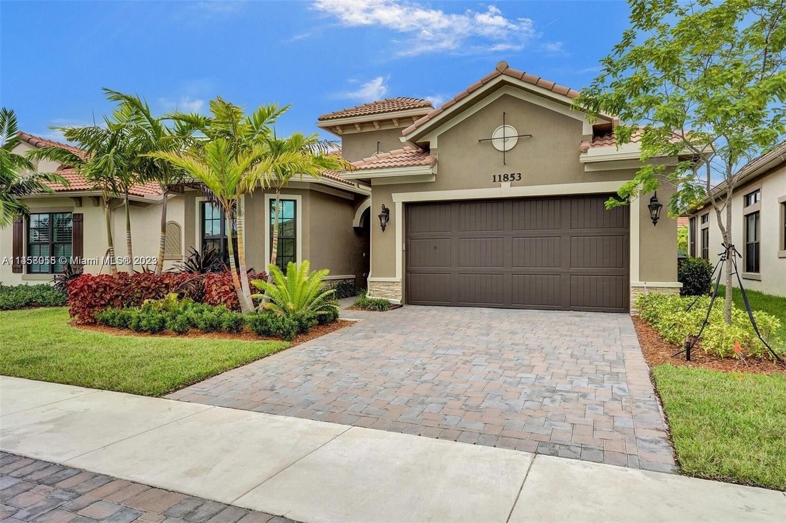 Photo of 11853 Fortress Run in Parkland, FL