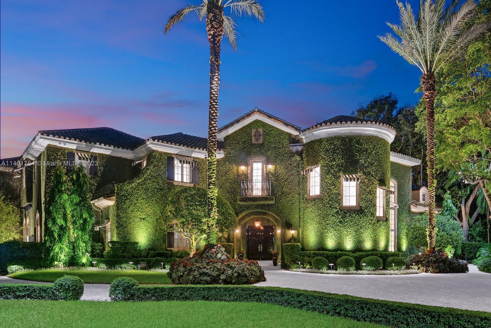 Photo of 5050 Pine Dr in Miami, FL