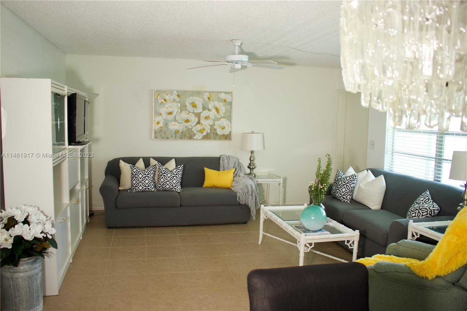 Photo of 5300 Washington St #I202 in Hollywood, FL
