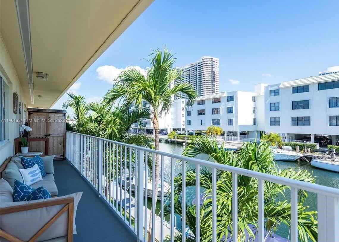 Photo of 3721 NE 170th St #4 in North Miami Beach, FL