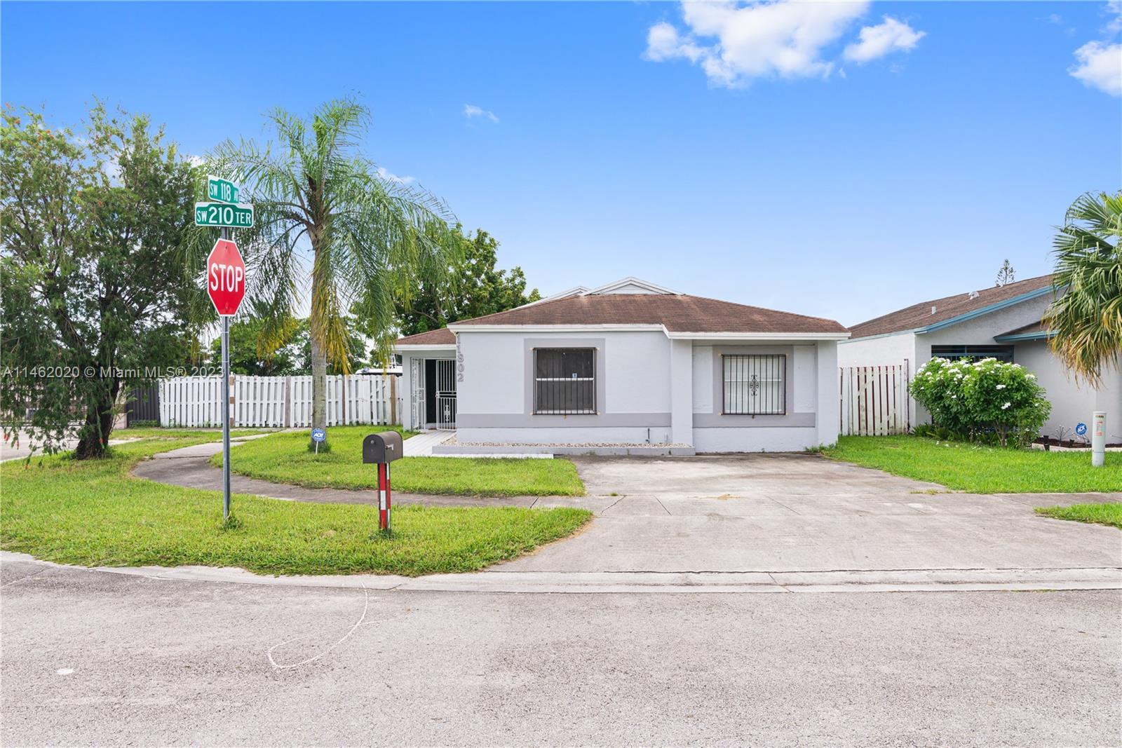 Photo of 11802 SW 210th Ter in Miami, FL