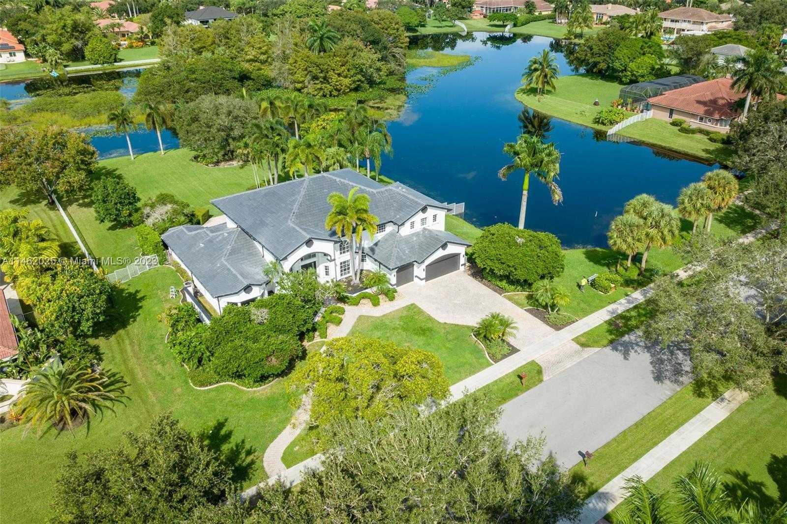 Photo of 2521 SW 102nd Dr in Davie, FL