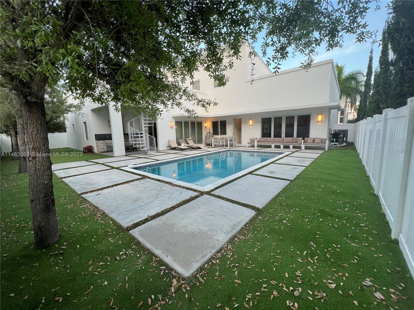 Photo of 3350 NW 84th Ct in Doral, FL