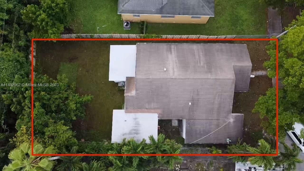 Photo of 1540 NW 46th St in Miami, FL