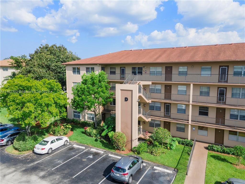 Photo of 13450 SW 3rd St #403D in Pembroke Pines, FL