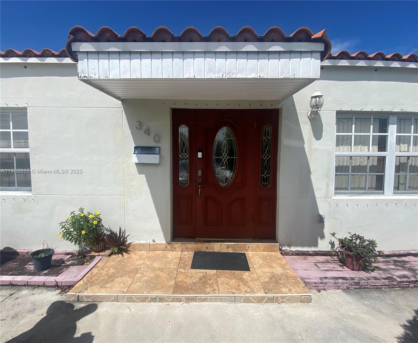 Photo of 340 Tamiami Blvd in Miami, FL