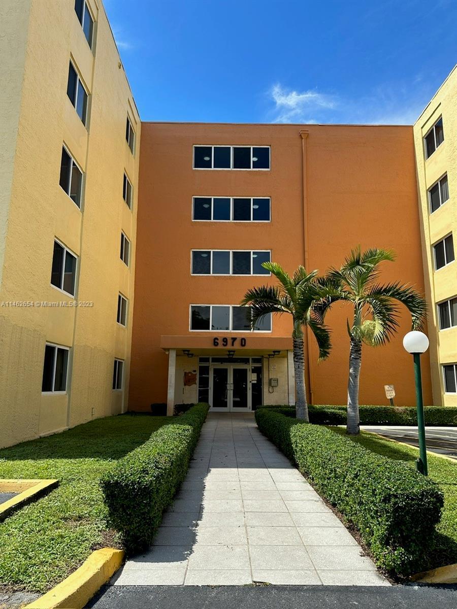 Photo of 6970 NW 186th St #3-502 in Hialeah, FL