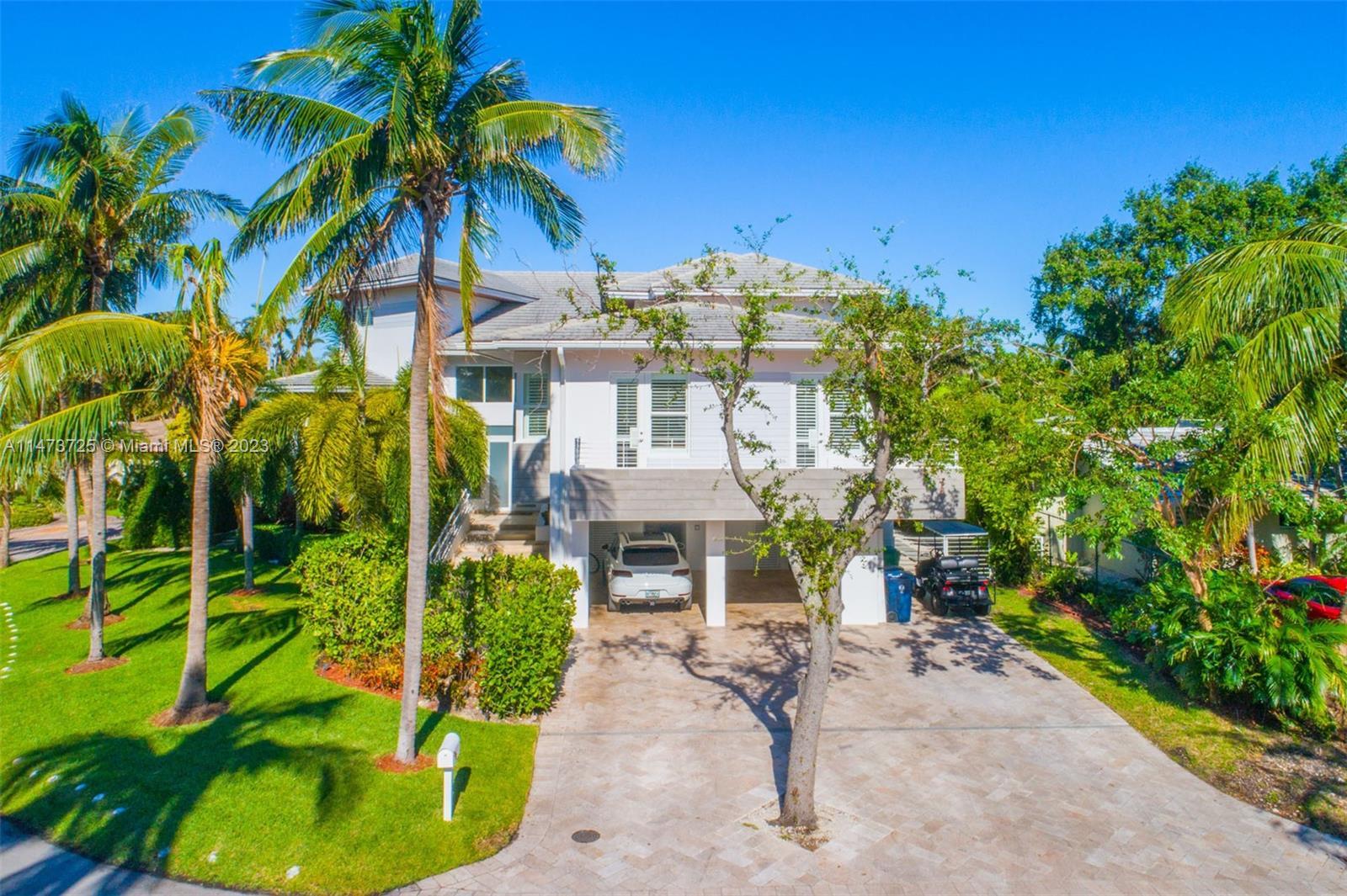 Photo of 283 Harbor Ct in Key Biscayne, FL