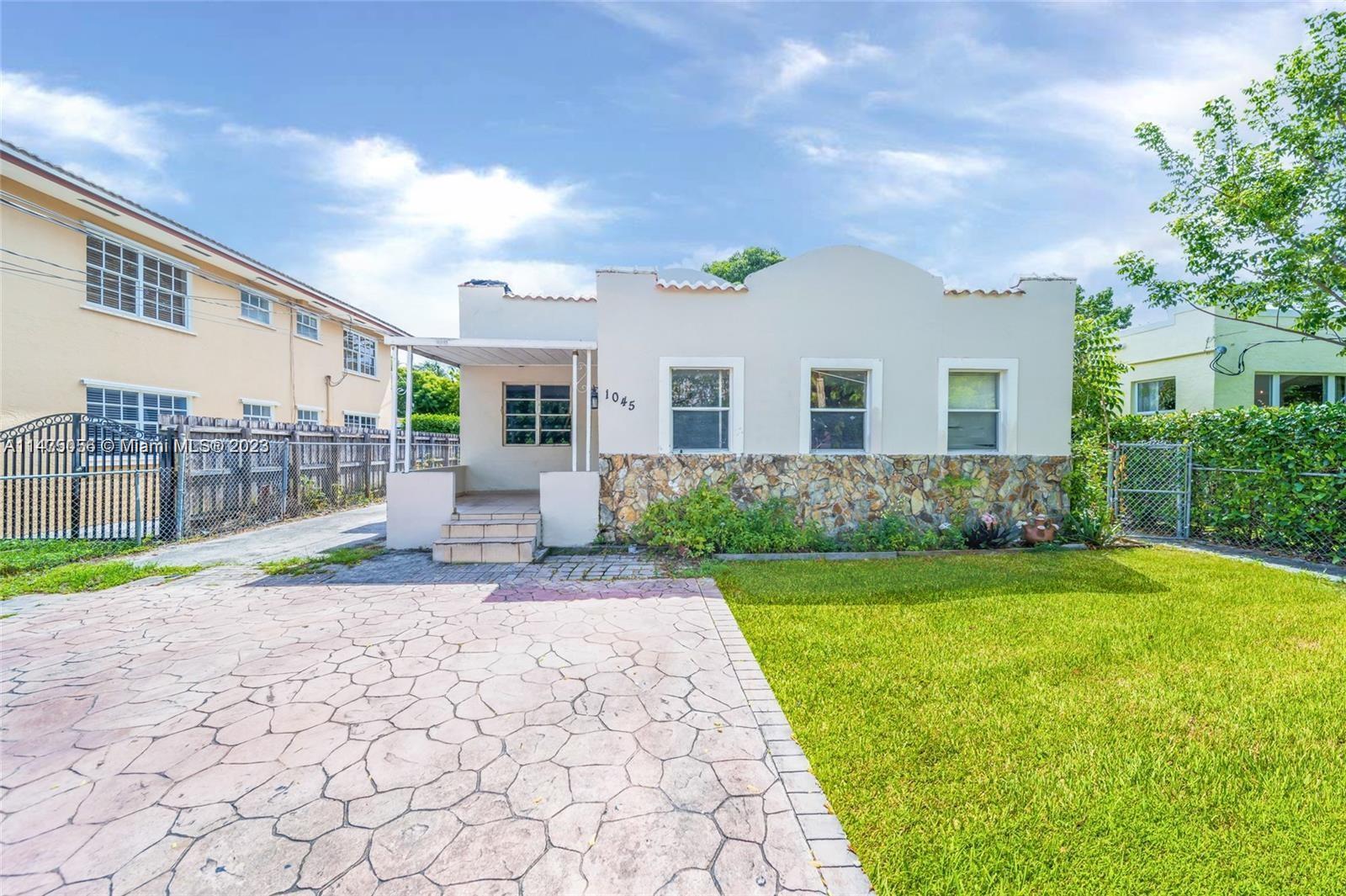 Photo of 1045 SW 20th Ave in Miami, FL