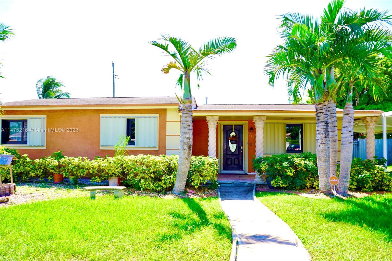 Photo of 910 NW 197th Ter in Miami Gardens, FL