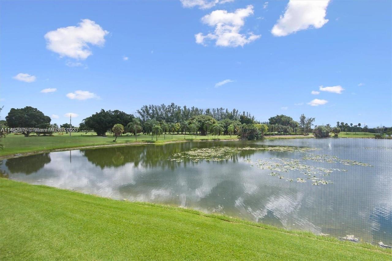 Photo of 9400 N Hollybrook Lake Dr #6-206 in Pembroke Pines, FL