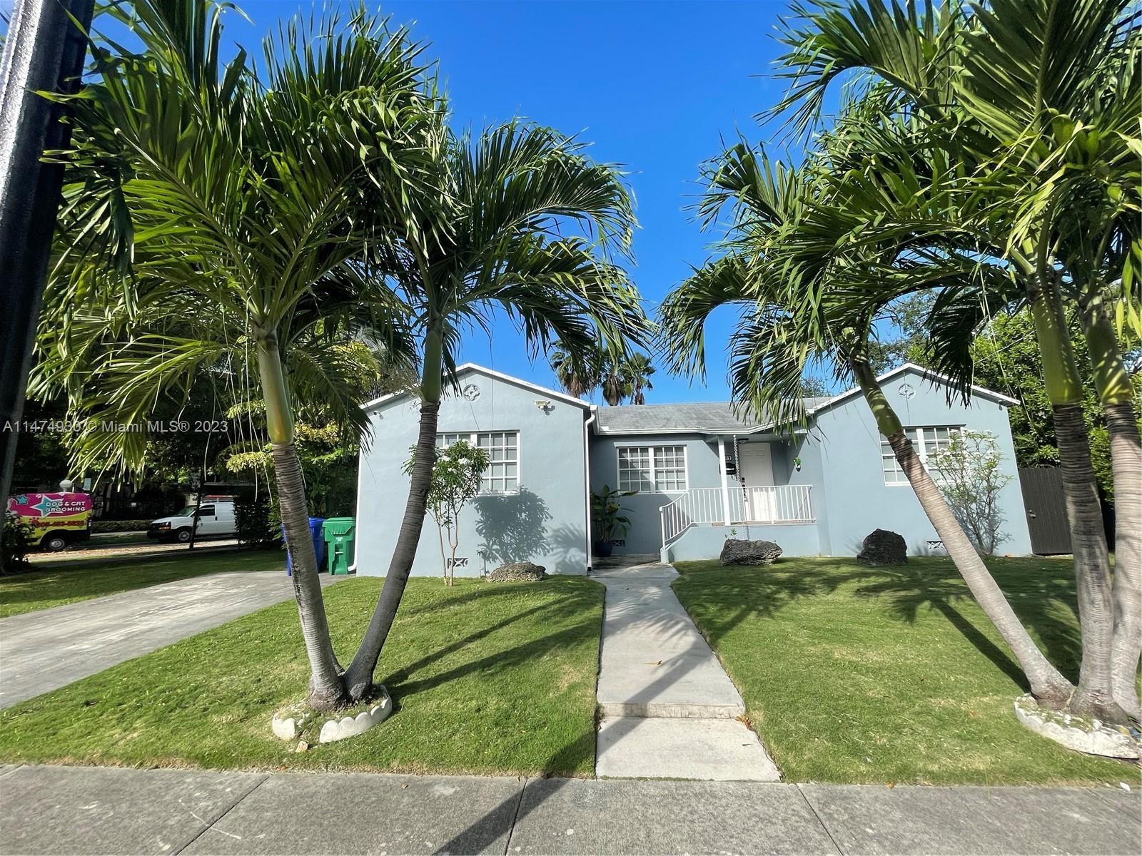 Photo of 902 NW 10th Ct in Miami, FL