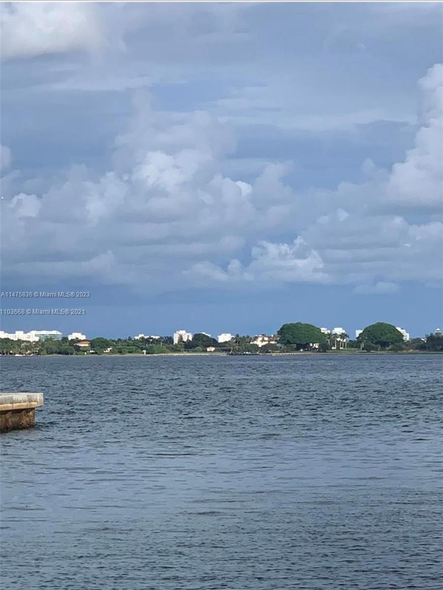 Photo of 123 Ne 123 in Miami Shores, FL