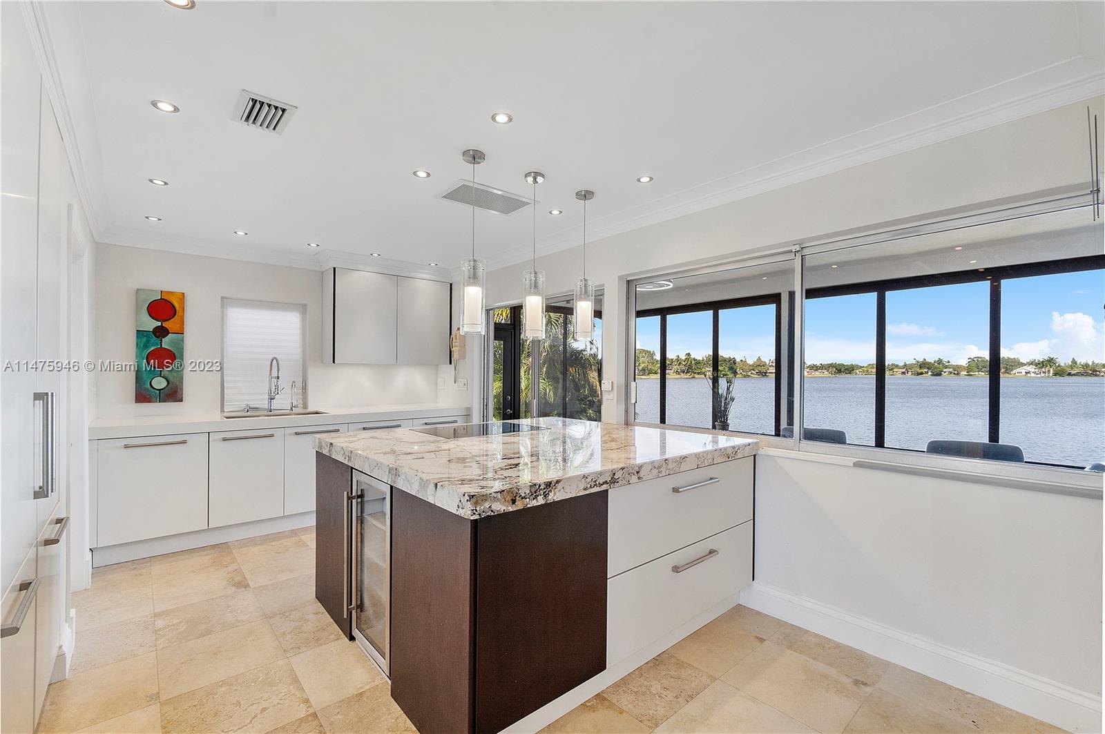 Photo of 1717 NW 39th St in Oakland Park, FL