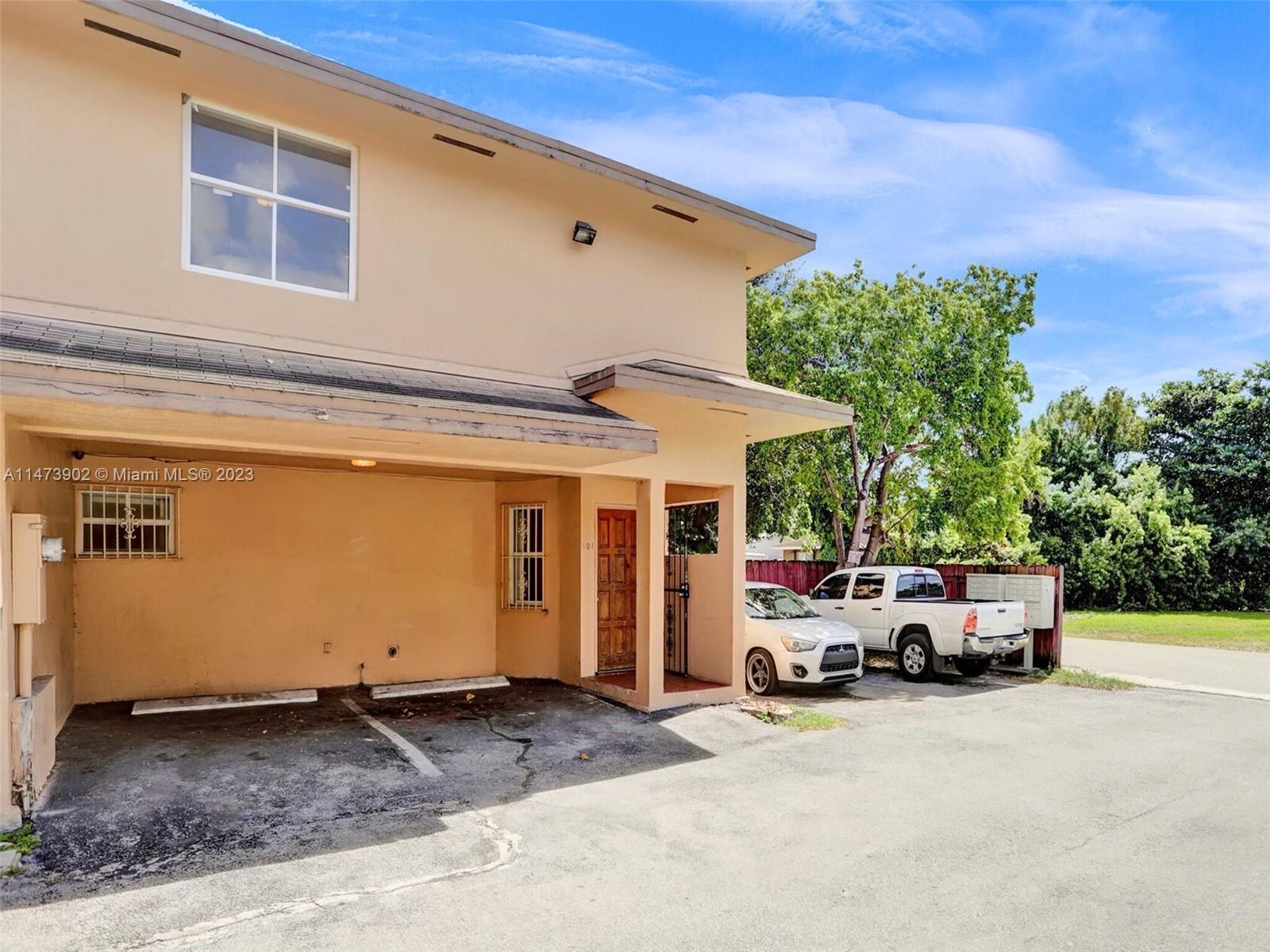 Photo of 451 NE 136th St #I-101 in North Miami, FL