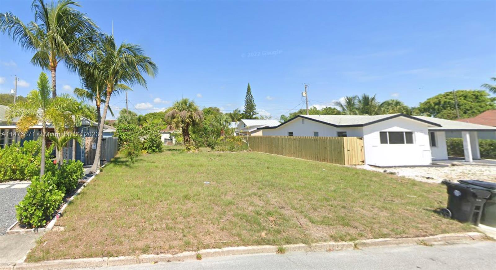 Photo of 1609 N Ocean Breeze in Lake Worth, FL