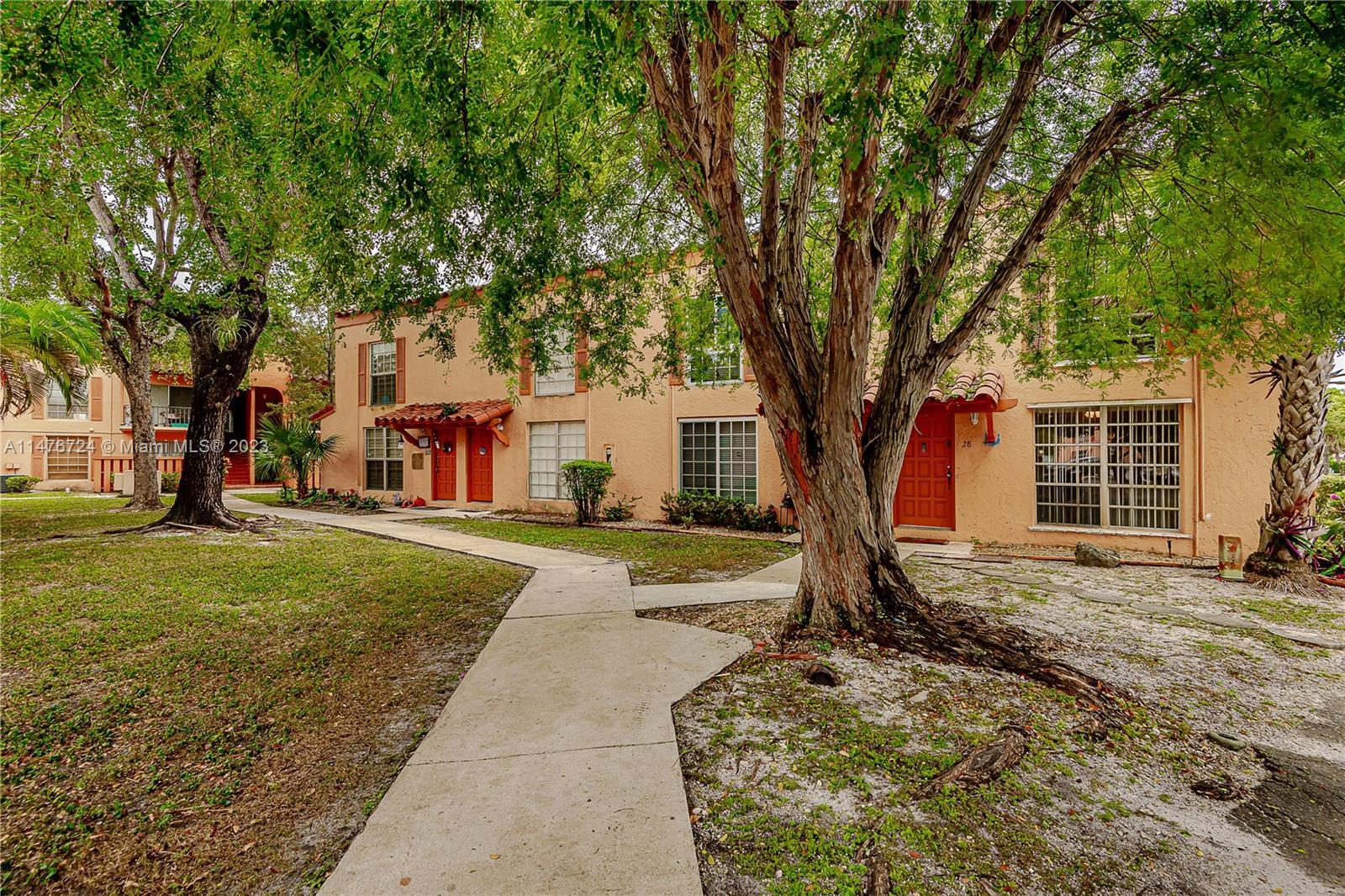 Photo of 7125 Miami Lakes Dr #Q28 in Miami Lakes, FL