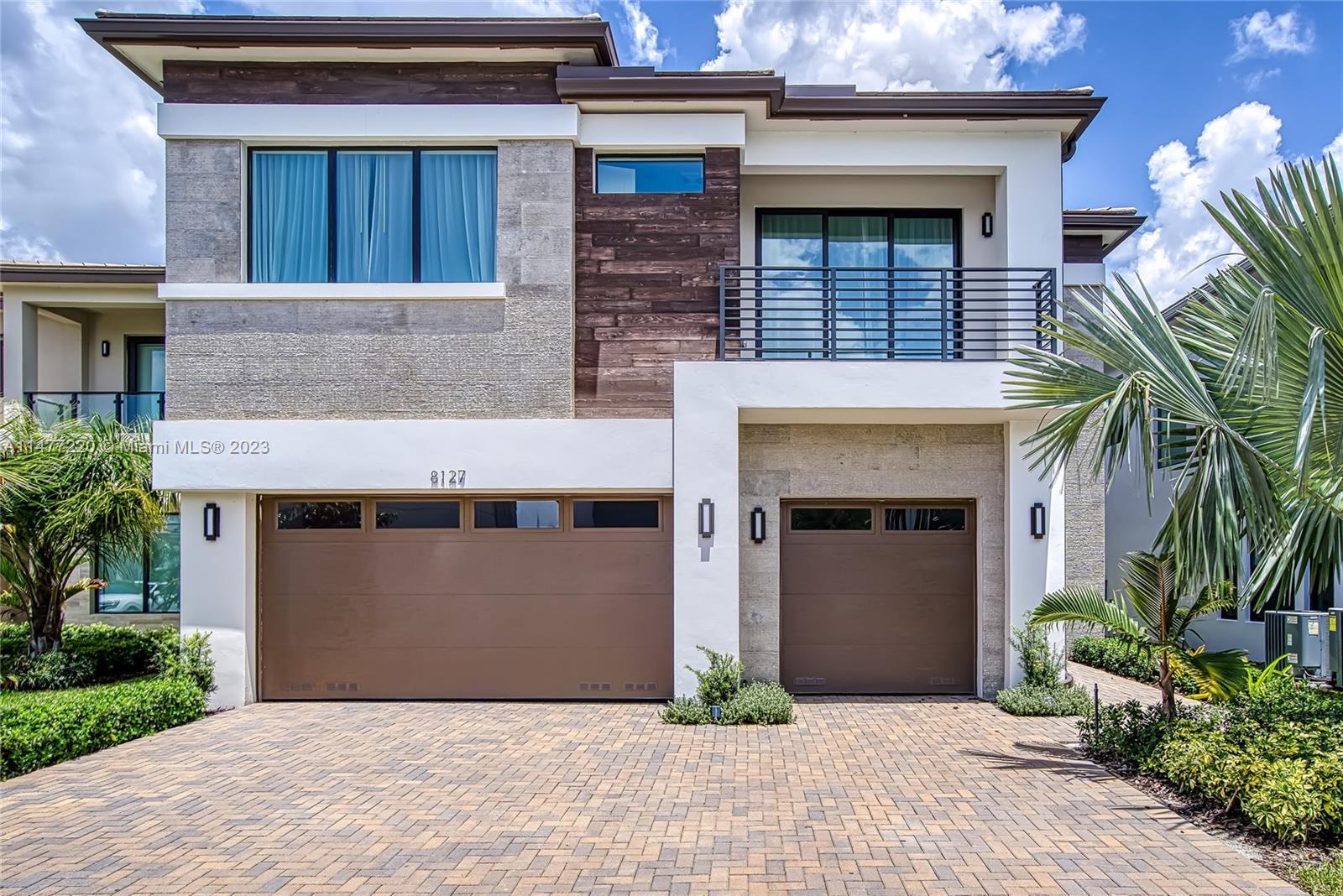 Photo of 8127 Laurel Falls Dr in Boca Raton, FL
