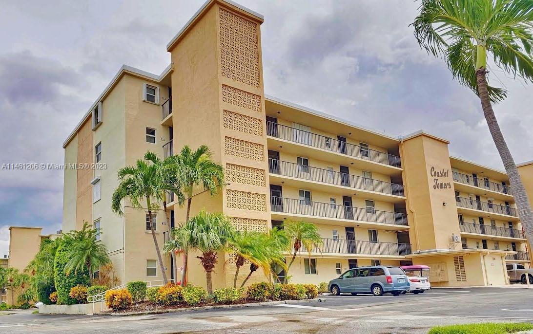Photo of 720 E Ocean Ave #101 in Boynton Beach, FL