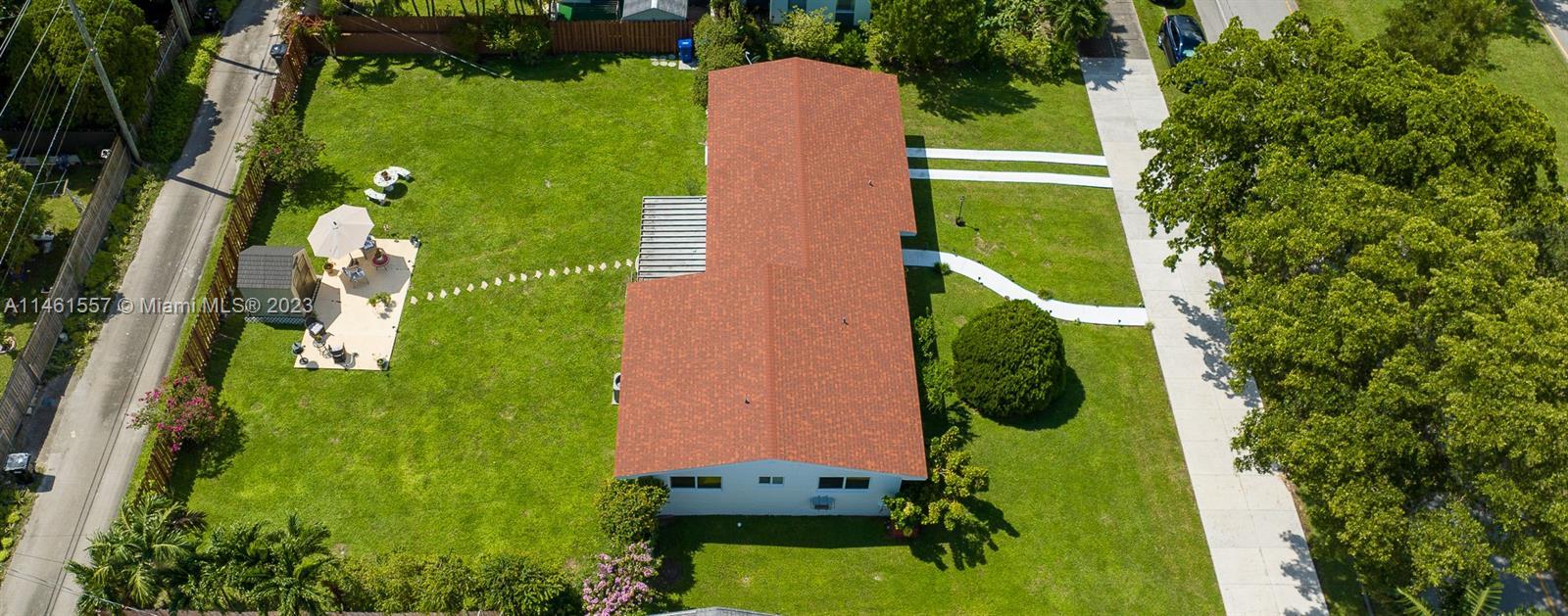 Photo of 1670 NE 171st St in North Miami Beach, FL